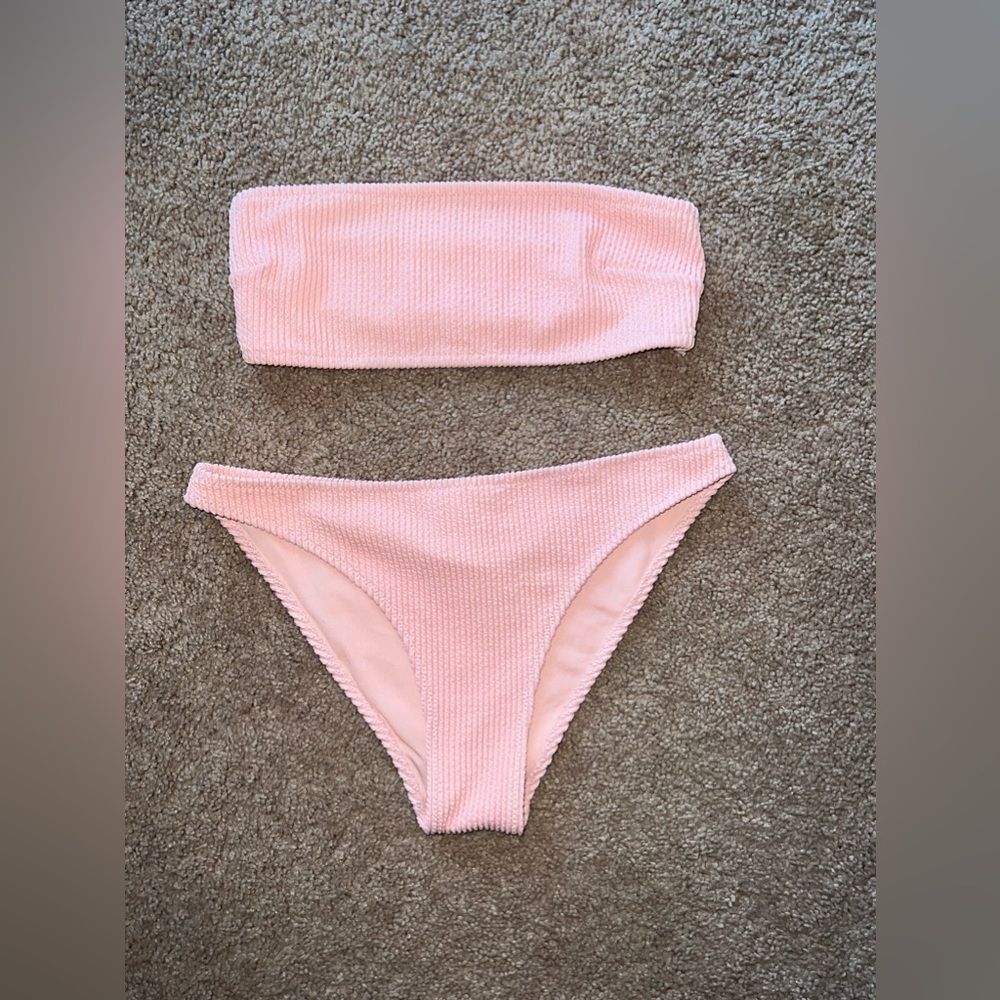 H&M Ruffled Bikini Set